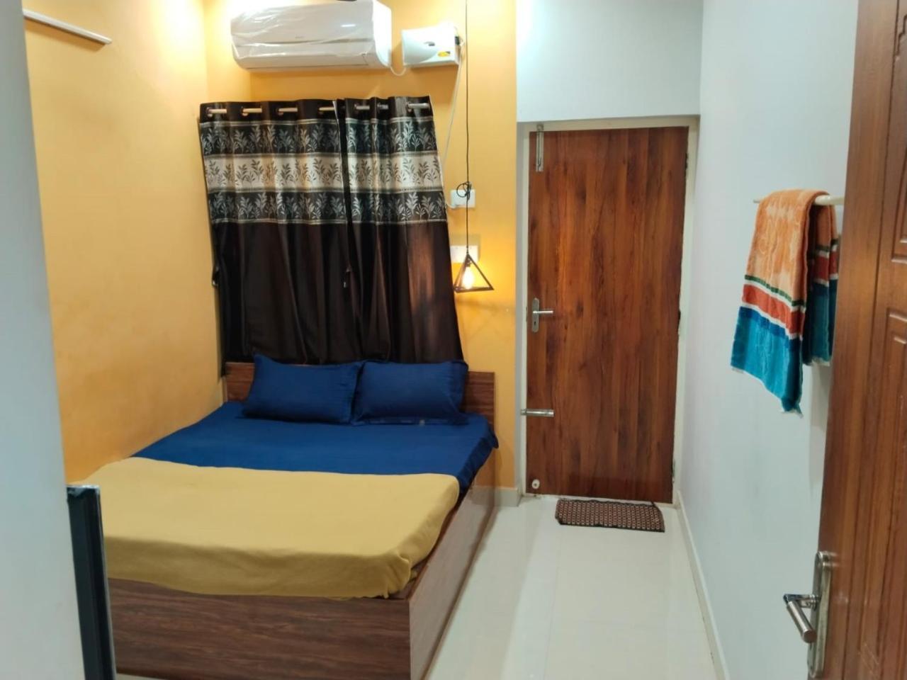 Asshappystayinn Hotel Tiruchirappalli Exteriör bild